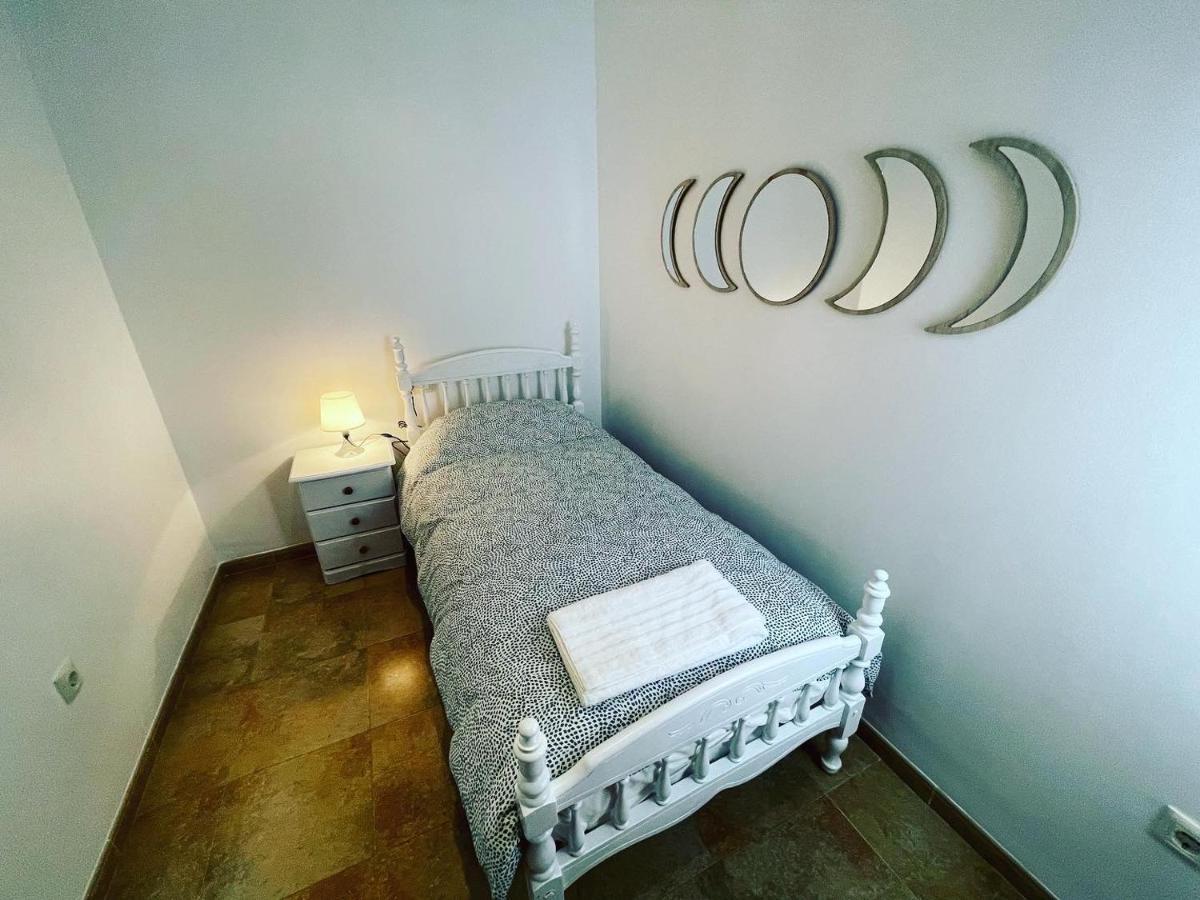 Apartamentos Colon Pondos ลีนาเรส ภายนอก รูปภาพ